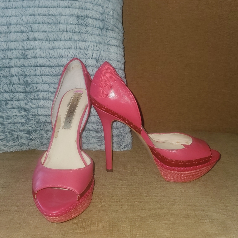 Heels - Picture 2 of 3